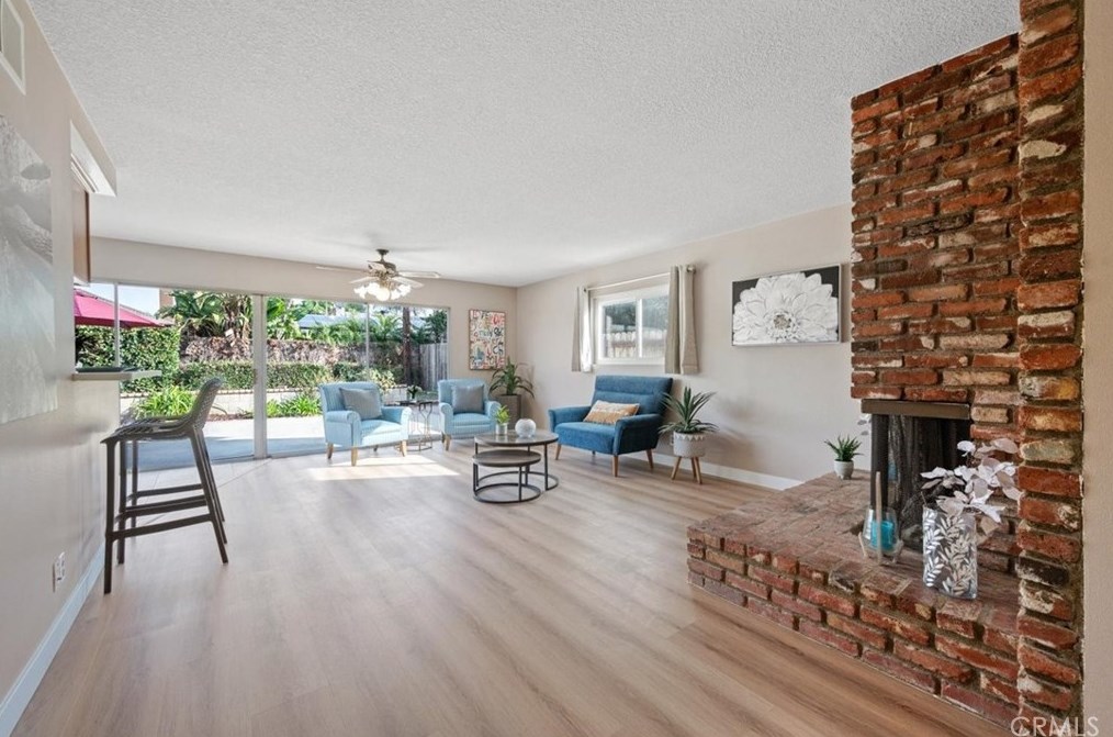 3194 Falcon St, Pomona CA  91767-1006 exterior