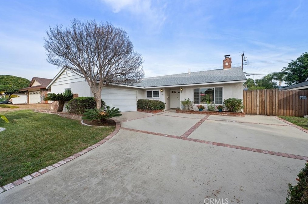 3194 Falcon St, Pomona CA  91767-1006 exterior