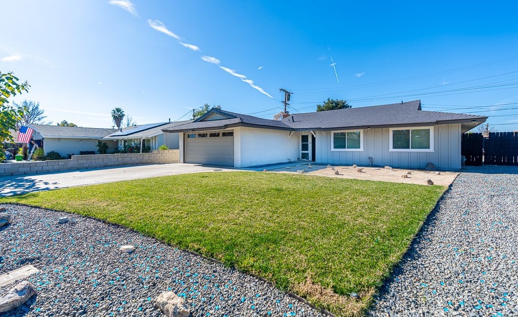 26323 Mel Ln, Hemet CA  92544-6354 exterior