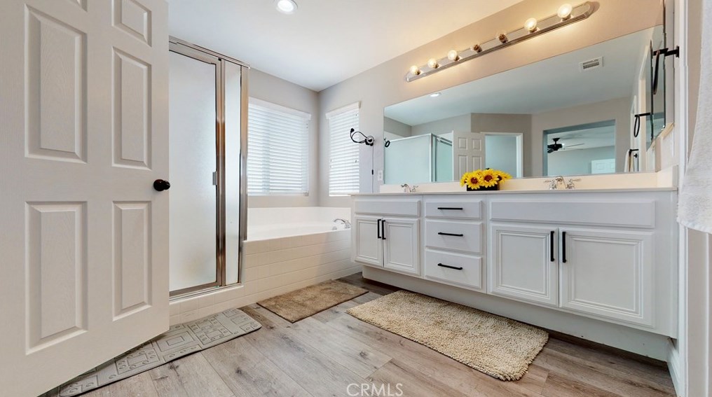 13216 Long Meadow St, Hesperia CA  92344-9266 exterior