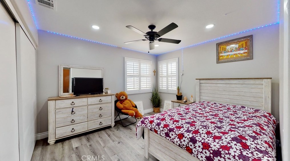 13216 Long Meadow St, Hesperia CA  92344-9266 exterior