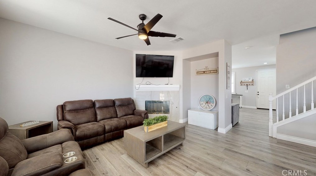 13216 Long Meadow St, Hesperia CA  92344-9266 exterior