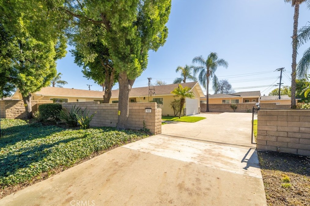 902 Shady Ln, Glendora CA  91740-5395 exterior