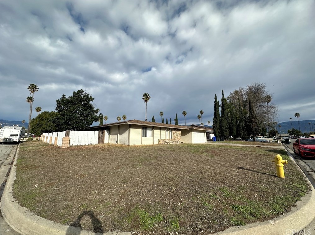 19650 Kauri Ave, Rialto, CA 92377