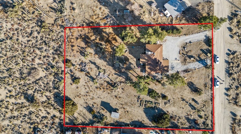 590 Smoke Tree Rd, Pinon Hills, CA