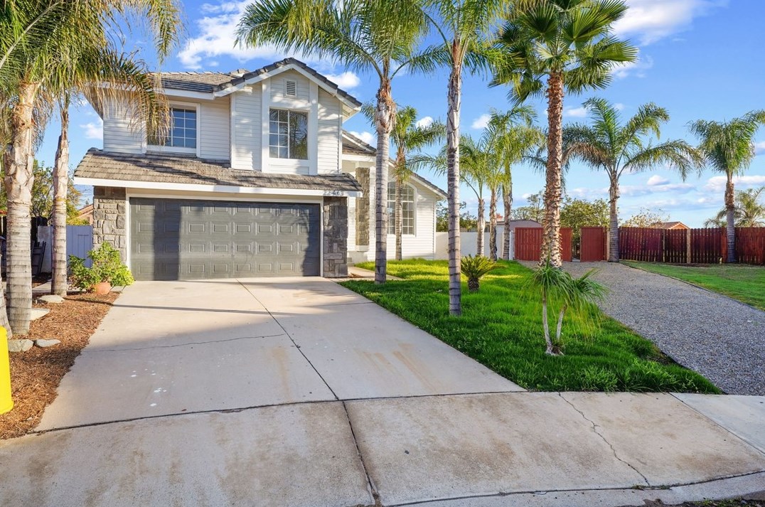 22463 Shore View Ct, Wildomar CA  92595-8324 exterior