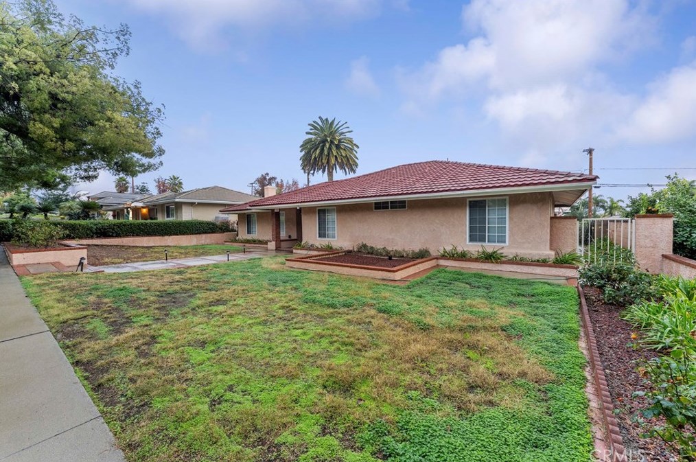 1784 N Albright Ave, Upland, CA 91784
