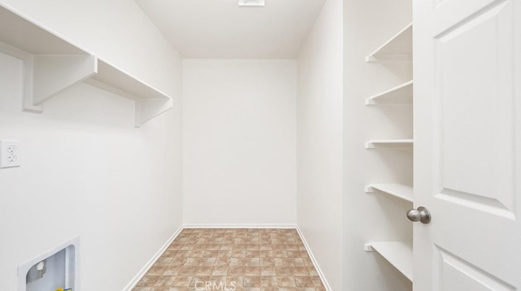 36033 Stableford Ct, Beaumont CA  92223-8135 exterior