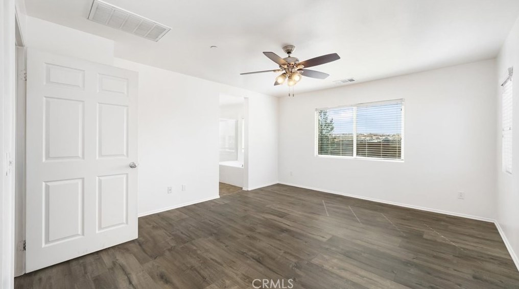 36033 Stableford Ct, Beaumont CA  92223-8135 exterior