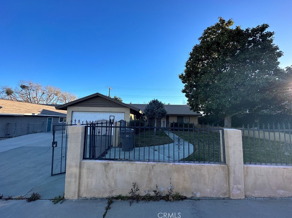 1224 W Hoffer St, Banning, CA 92220