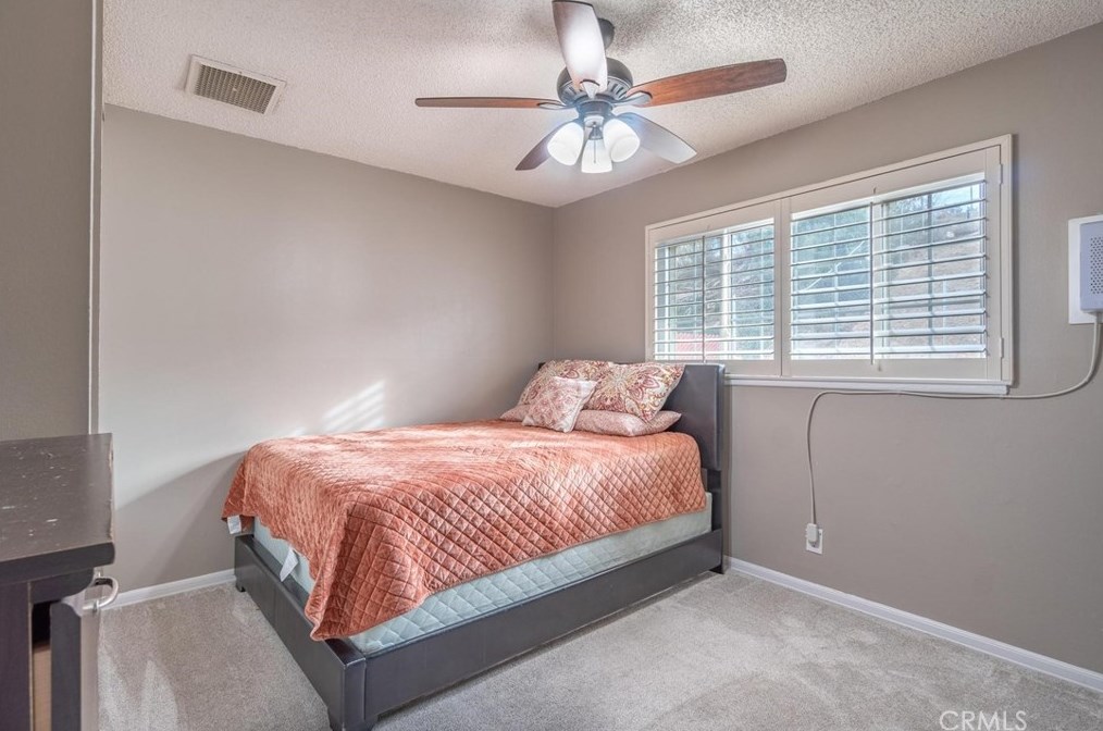 600 Mountain View St, Barstow CA  92311-2923 exterior