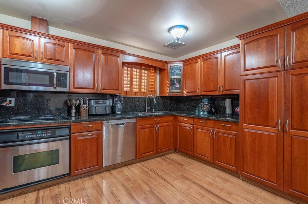 600 Mountain View St, Barstow CA  92311-2923 exterior