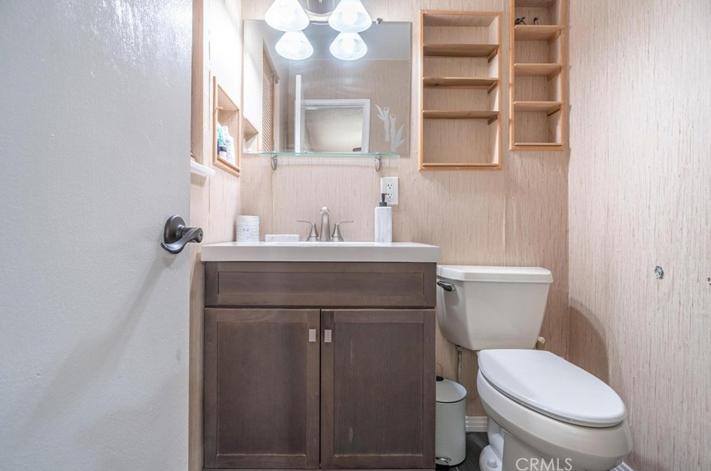 600 Mountain View St, Barstow CA  92311-2923 exterior