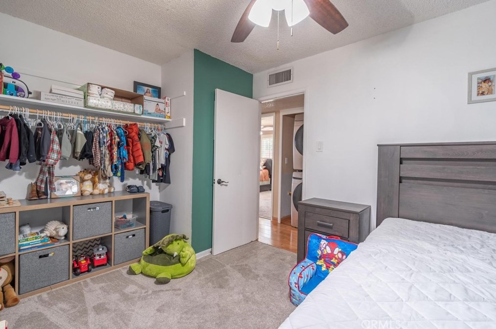 600 Mountain View St, Barstow CA  92311-2923 exterior