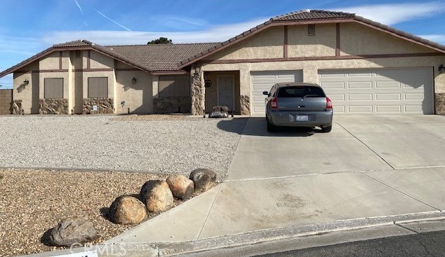 11679 Winterhawk Way, Apple Valley, CA 92308-7786