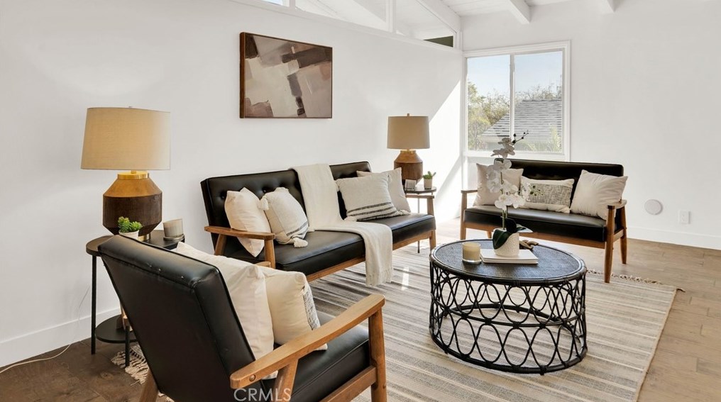 3715 Colonial Ave, Los Angeles CA  90066-3623 exterior
