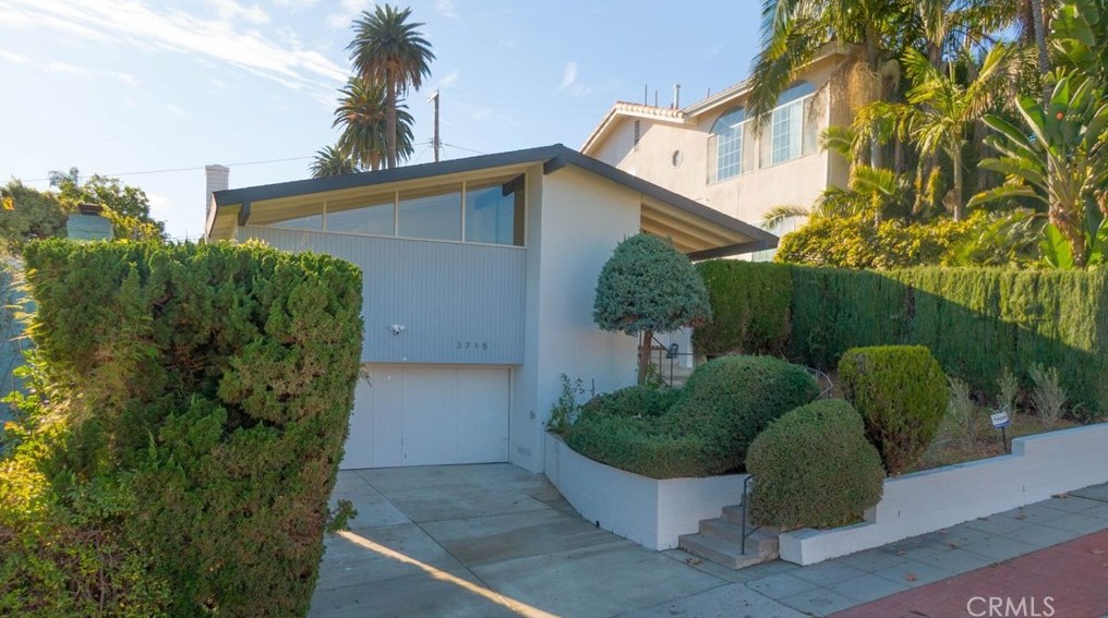 3715 Colonial Ave, Los Angeles CA  90066-3623 exterior