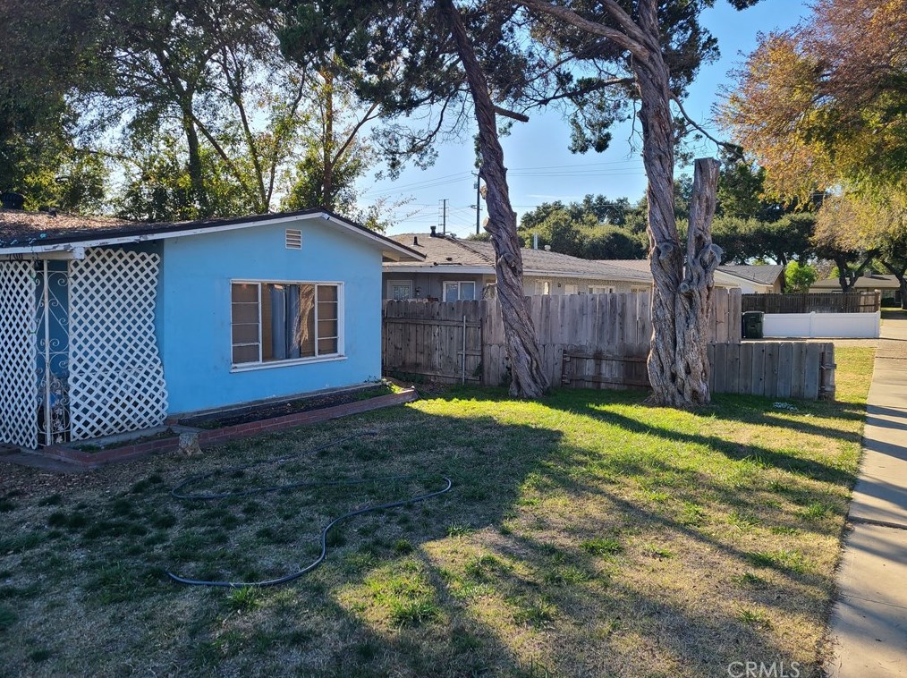 472 Highland Ct, Upland, CA 91786