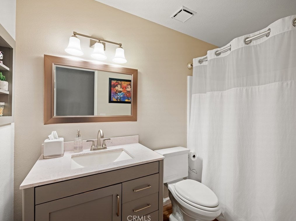 11851 Peach Ave, Hesperia CA  92345-4952 exterior