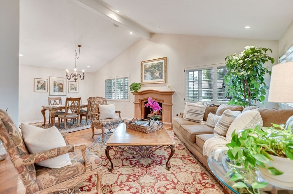 3725 Woodhurst Dr, Covina, CA 91724-3369