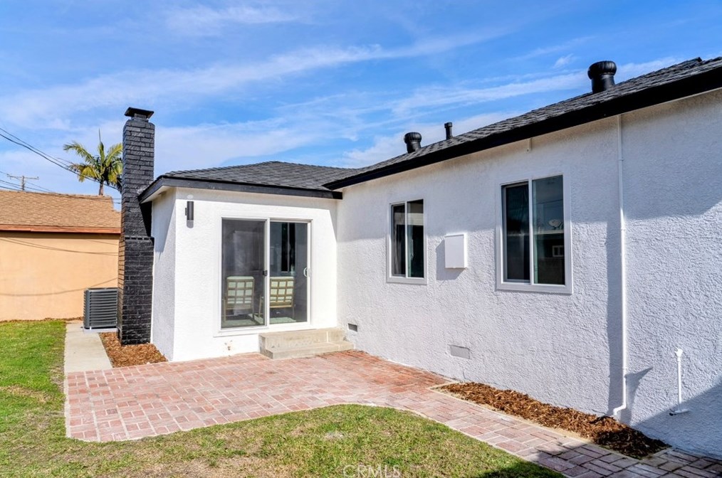 917 Patronella Ave, Torrance CA  90503-5241 exterior