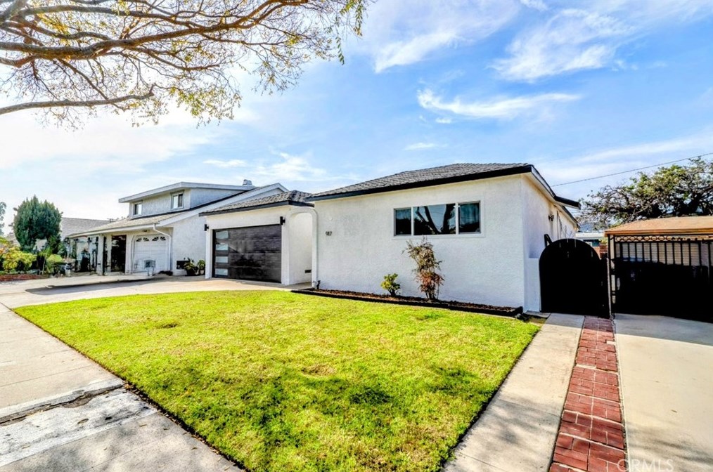 917 Patronella Ave, Torrance CA  90503-5241 exterior