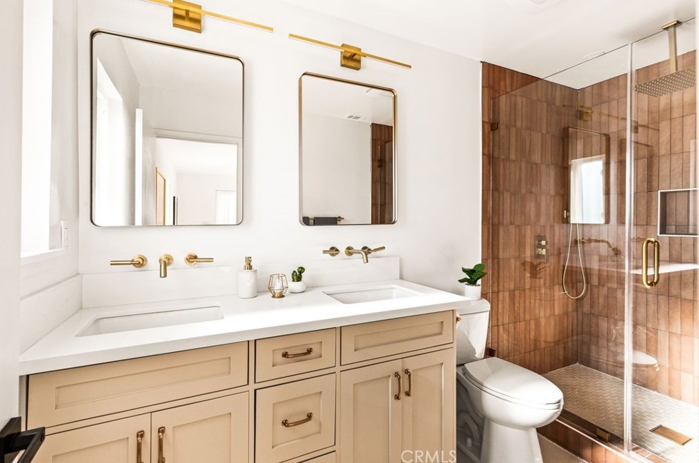 4618 Marwood Dr, Los Angeles CA  90065-5127 exterior