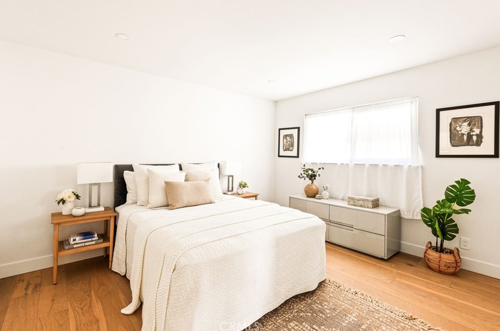 4618 Marwood Dr, Los Angeles CA  90065-5127 exterior