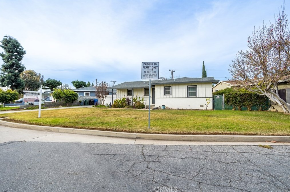 123 Valencia Ave, Glendora, CA 91741-3261