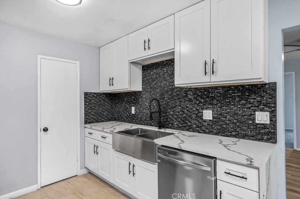 6322 Leyburn Pl, Riverside CA  92509-5763 exterior