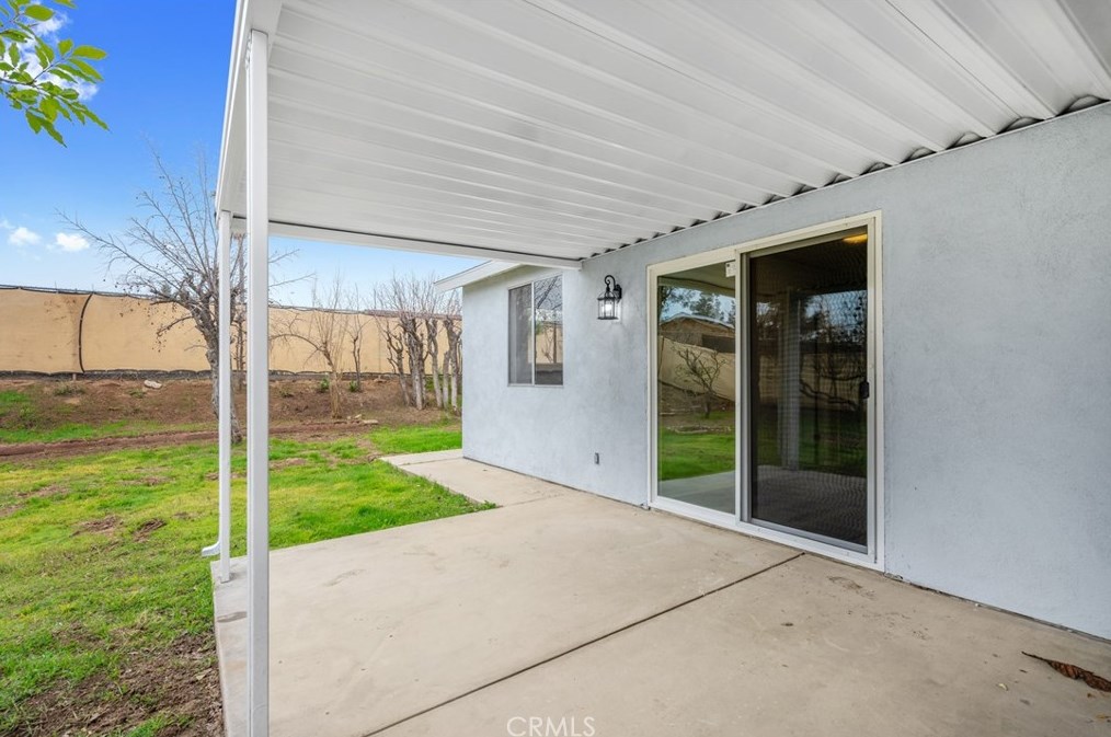 6322 Leyburn Pl, Riverside CA  92509-5763 exterior