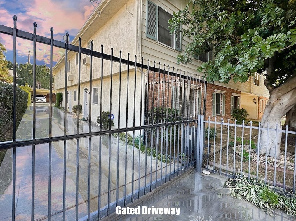 4942 Cahuenga, North Hollywood, CA 91601