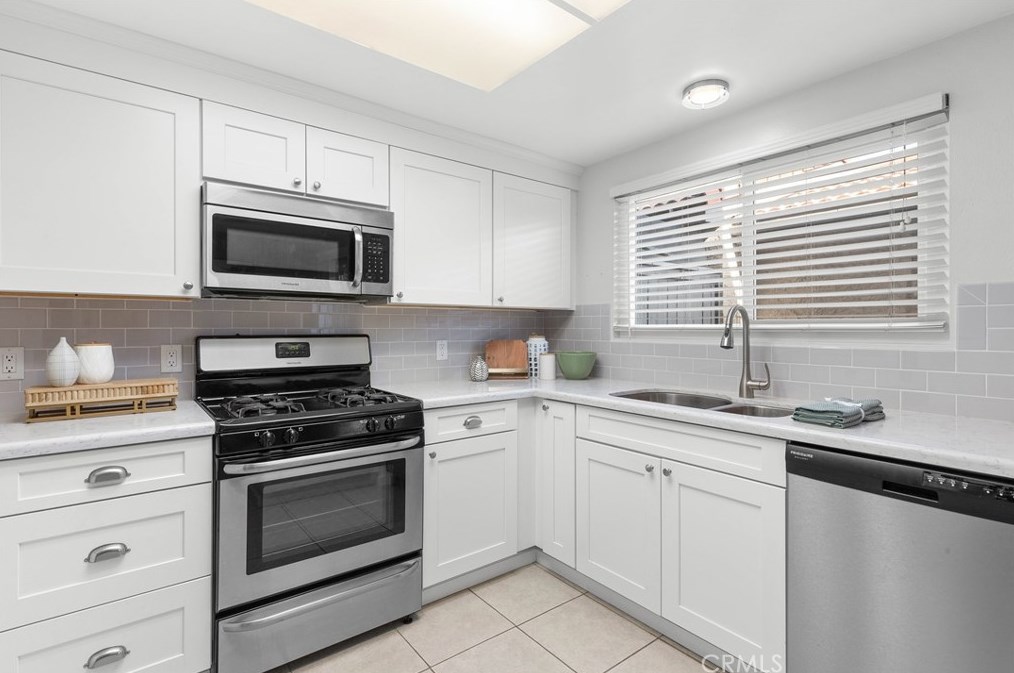 710 Tocino Dr, Duarte, CA 91010