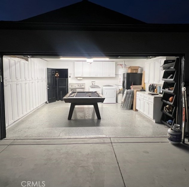 10039 Primrose Dr, Riverside CA  92503-4277 exterior