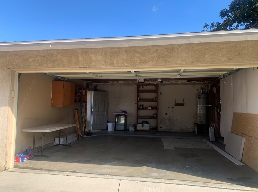 9817 Blanchard Ave, Fontana CA  92335-5815 exterior