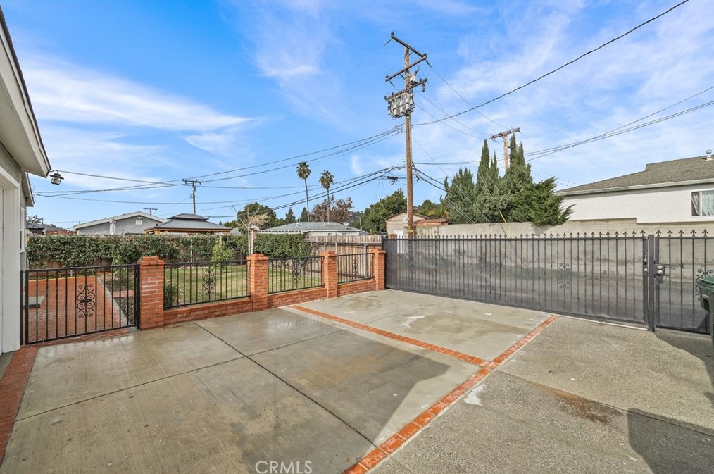 1253 Gladstone St, Glendora CA  91740-5326 exterior