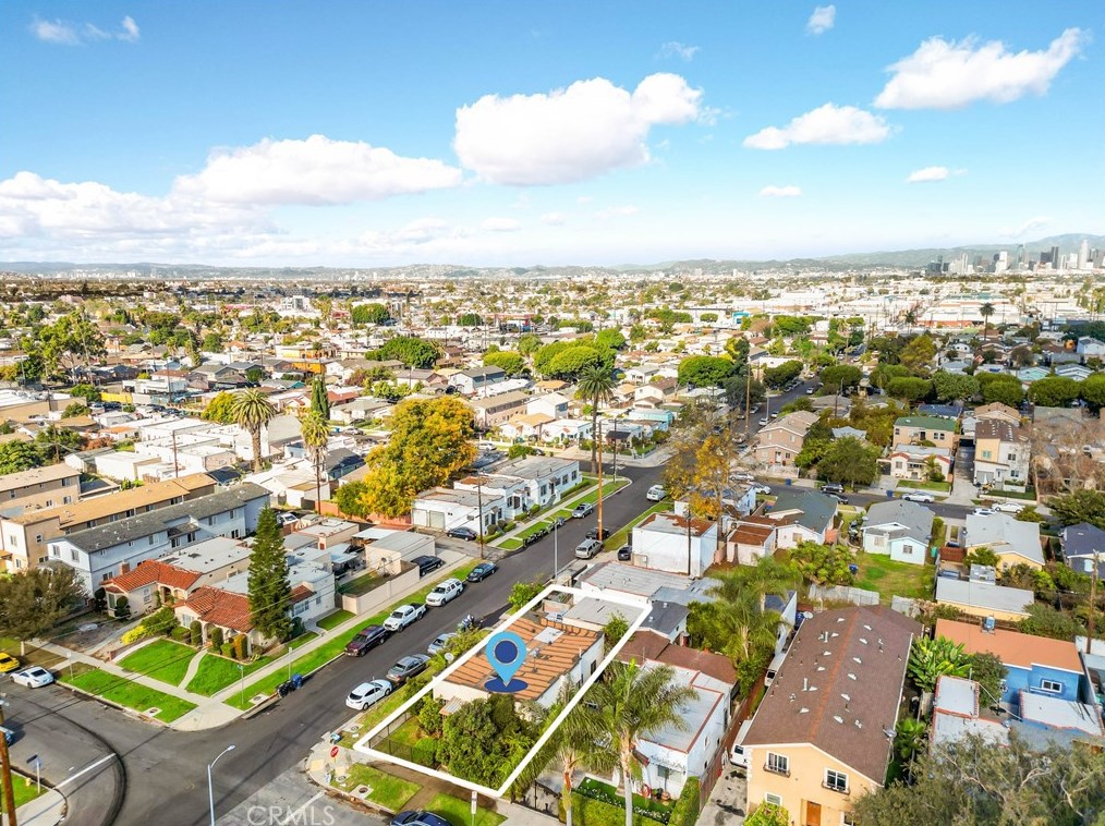 701 76th Pl, Los Angeles, CA 90001