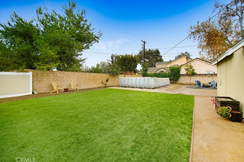 9732 Belmont Dr, Riverside CA  92503-4215 exterior