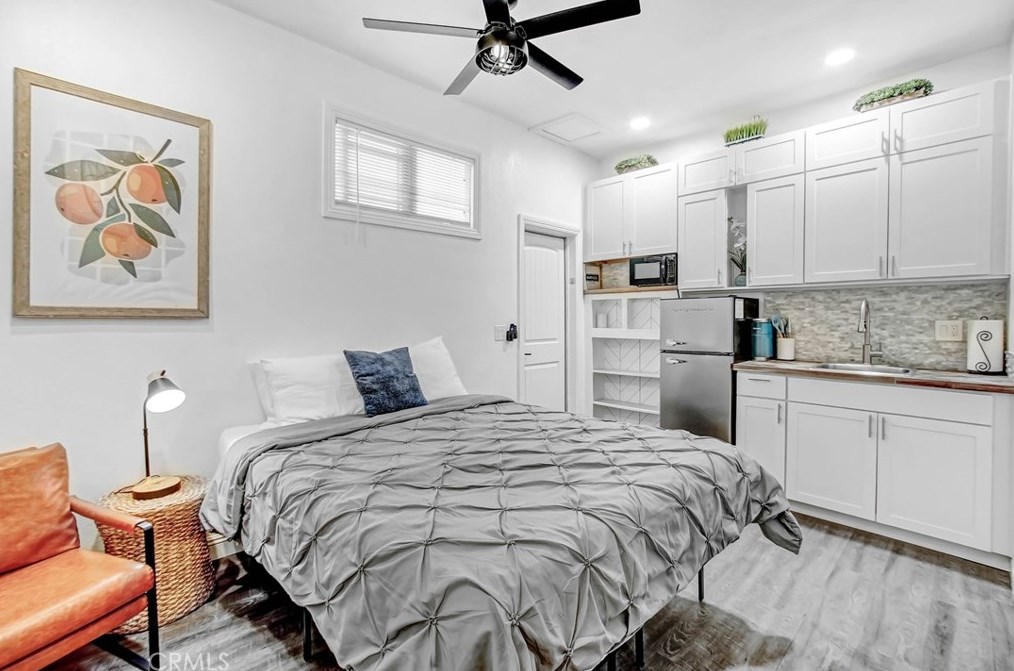 9732 Belmont Dr, Riverside CA  92503-4215 exterior