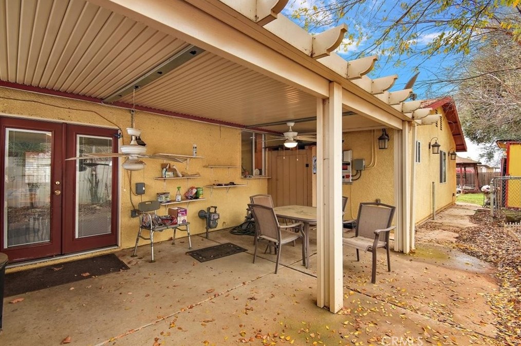 1375 Michigan Ave, Beaumont CA  92223-1726 exterior