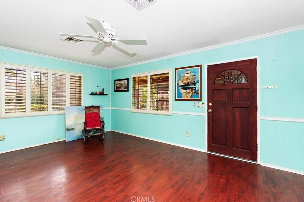 1375 Michigan Ave, Beaumont CA  92223-1726 exterior