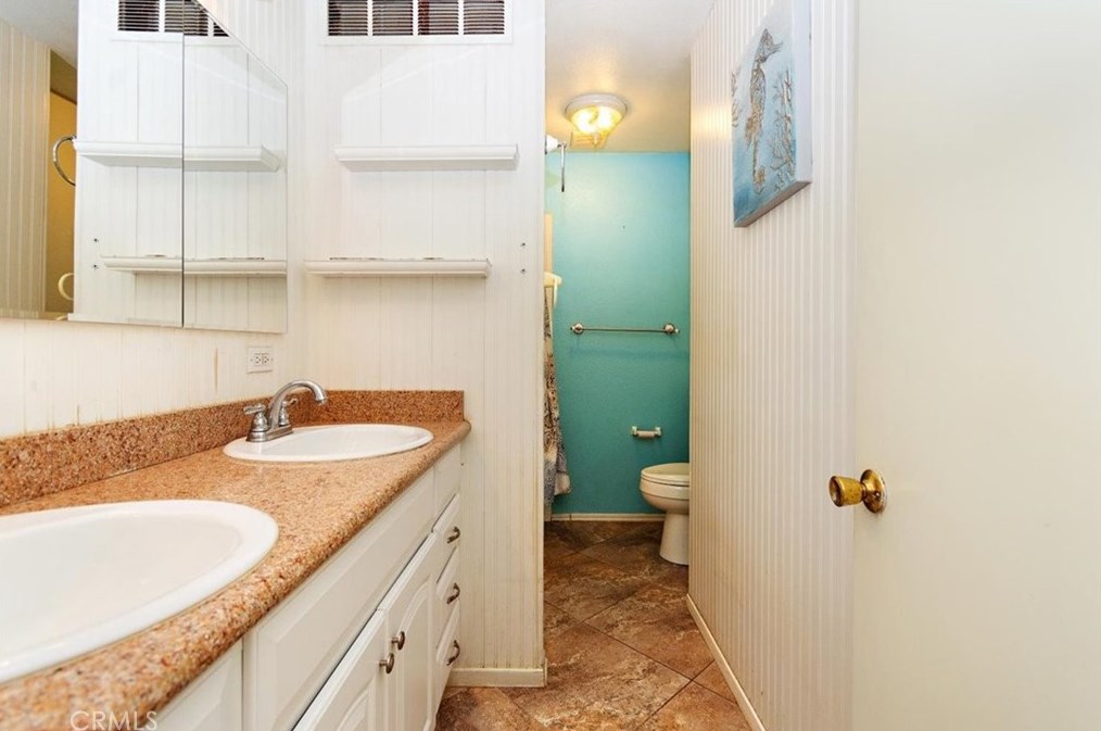 1375 Michigan Ave, Beaumont CA  92223-1726 exterior