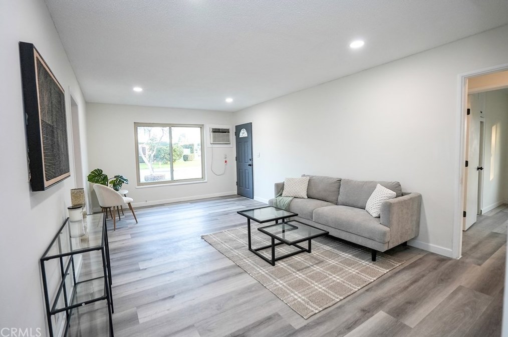 4403 Eastbury Ave, Covina CA  91722-3215 exterior