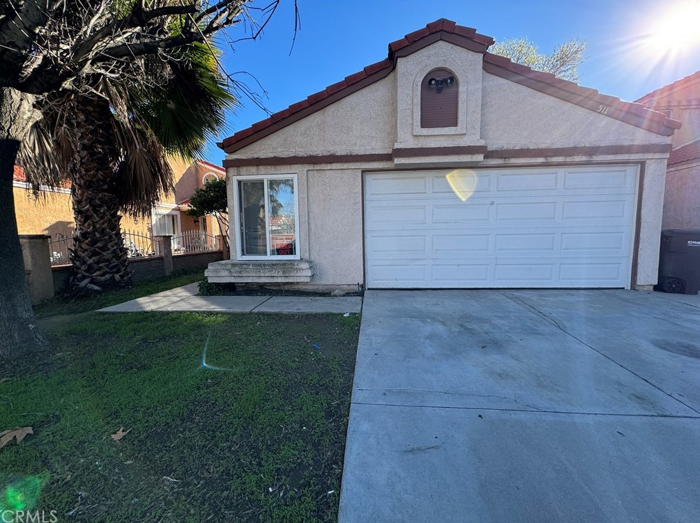 511 Barca Creek Dr, Perris, CA 92571-3964