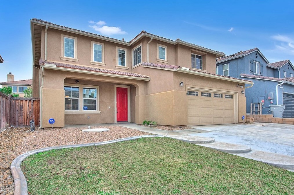 12971 Fawnskin St, Hesperia, CA 92344-5525