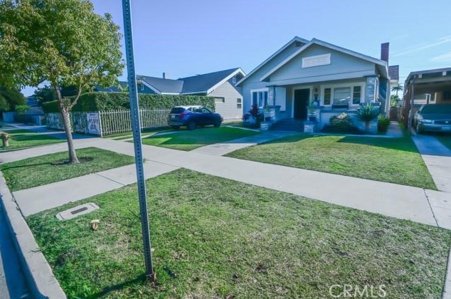 1230 50th St, Los Angeles CA  90011-4216 exterior