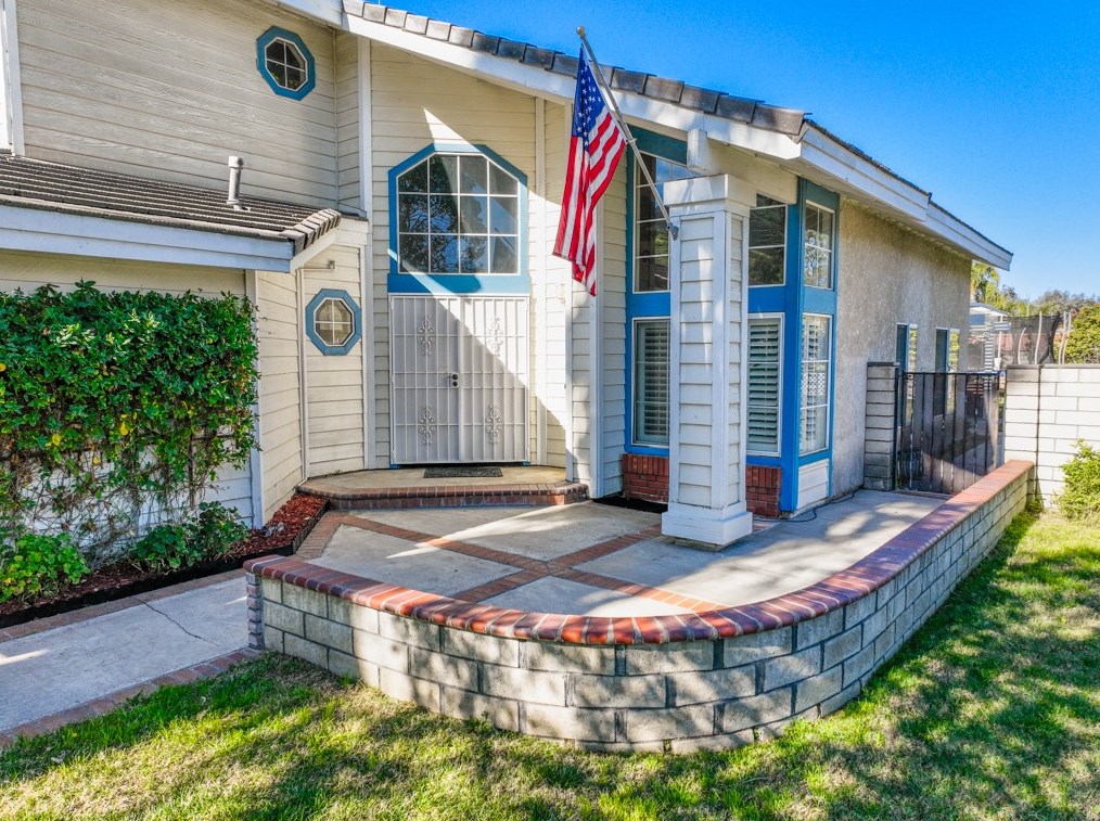 11645 Allwood Dr, Riverside CA  92503-0821 exterior