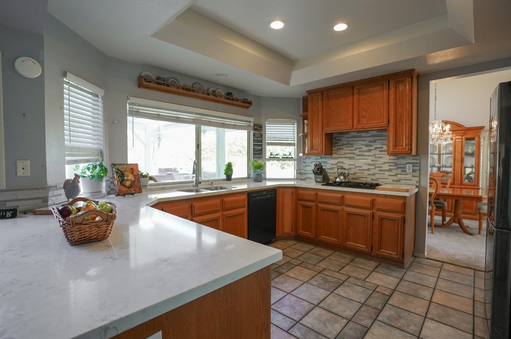 11645 Allwood Dr, Riverside CA  92503-0821 exterior