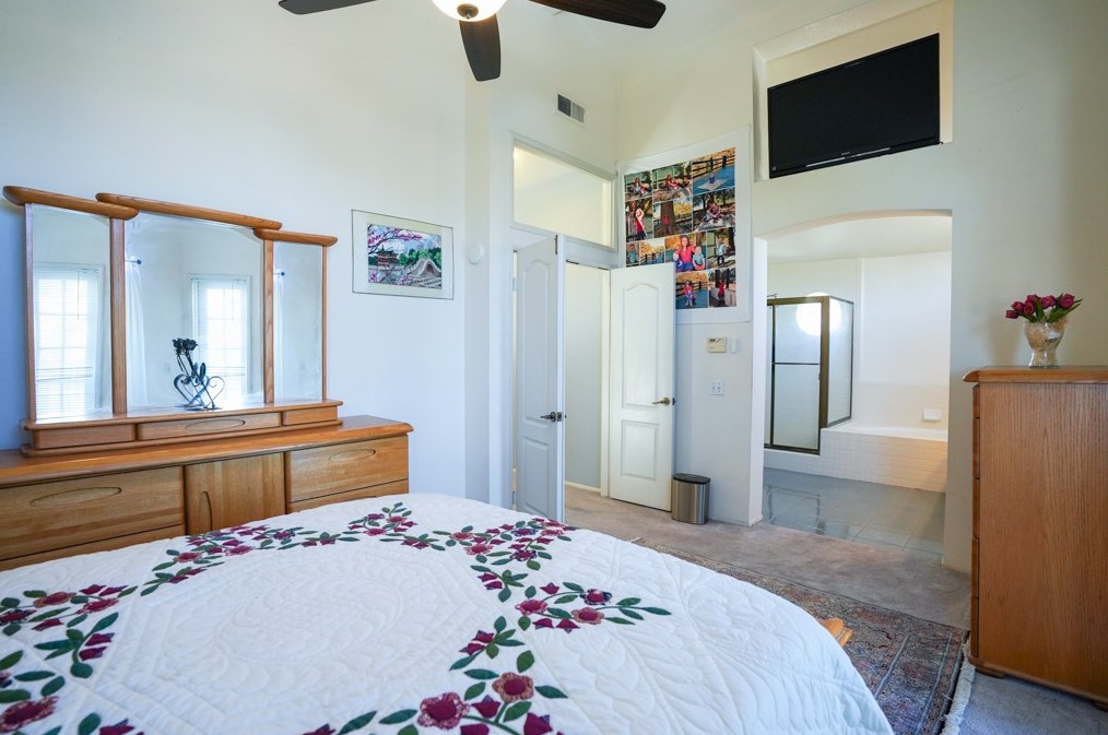 11645 Allwood Dr, Riverside CA  92503-0821 exterior