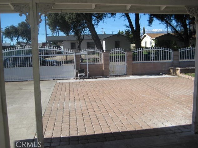 2275 Ramona Ave, San Bernardino CA  92411-1239 exterior